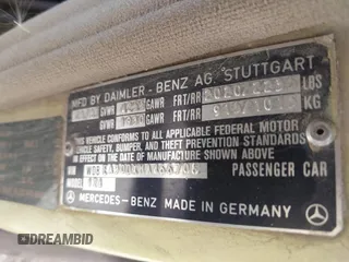 1987 Mercedes-Benz 300 with VIN WDBEA30DXHA466708, listed as a IAAI auction lot 41518078 with 166,202 mi miles. Bid and sale history available at carsss.com. Image 9.