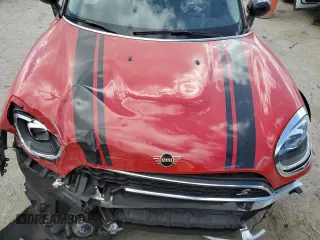 2024 MINI Countryman Cooper S with VIN WMZ53BR04R3R38803, listed as a Copart auction lot 76070924 with 11,384 mi miles and Salvage title. Bid and sale history available at DreamBid. Image 12.