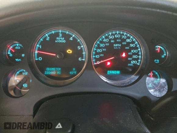 2012 Chevrolet Avalanche LTZ with VIN 3GNTKGE74CG233554, listed as a Copart auction lot 84366554 with 220,440 mi miles and Salvage title. Bid and sale history available at DreamBid. Image 9.