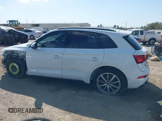 2024 Audi Q5 S line Premium Plus с VIN WA1E2AFYXR2135114, выставлен на аукционе IAAI как лот 41734594 с пробегом 2 354 миль миль и . История ставок и продаж доступна на DreamBid. Изображение 15.