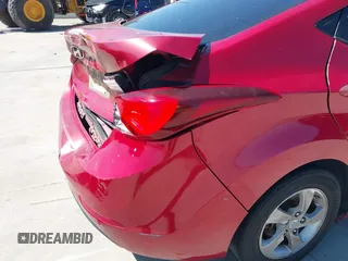 2014 Hyundai Elantra SE z VIN KMHDH4AE3EU168058, wystawiony jako IAAI lot #41974619 z przebiegiem 209 413 mil mil oraz . Historia ofert i sprzedaży dostępna na DreamBid. Obrazek 13.