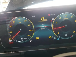 2021 Mercedes-Benz GLE 350 z VIN 4JGFB4KB8MA490709, wystawiony jako Copart lot #60885555 z przebiegiem 30 339 mil mil oraz Szkoda całkowita • Salvage title. Historia ofert i sprzedaży dostępna na DreamBid. Obrazek 9.