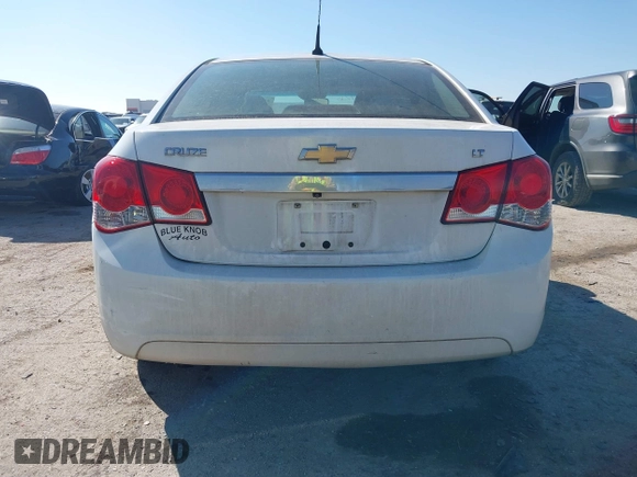 2014 Chevrolet Cruze 1LT with VIN 1G1PC5SB6E7161106, listed as a IAAI auction lot 41655726 with 118,161 mi miles and . Bid and sale history available at DreamBid. Image 17.