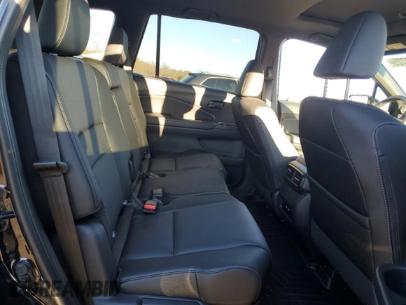 2025 Honda Passport EX-L z VIN 5FNYF8H55SB003951, wystawiony jako Copart lot #43849725 z przebiegiem 3013 mil mil oraz Szkody całkowita. Historia ofert i sprzedaży dostępna na DreamBid. Obrazek 11.