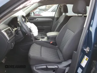 2020 Volkswagen Atlas S with VIN 1V2AP2CA0LC502282, listed as a Copart auction lot 84377224 with 40,327 mi miles and Salvage title. Bid and sale history available at DreamBid. Image 7.