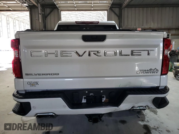 2020 Chevrolet Silverado 1500 High Country with VIN 1GCUYHED6LZ102813, listed as a Copart auction lot 84891464 with 26,477 mi miles and Salvage Title. Bid and sale history available at carsss.com. Image 6.
