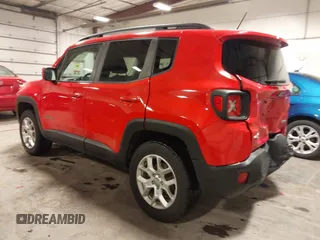 2017 Jeep Renegade Latitude z VIN ZACCJBBB8HPF87526, wystawiony jako IAAI lot #41823403 z przebiegiem 105 991 mil mil oraz . Historia ofert i sprzedaży dostępna na DreamBid. Obrazek 3.