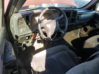 2002 Chevrolet Silverado 1500 LS with VIN 1GCEK14T02Z125766, listed as a Copart auction lot 47997915 with 201,882 mi miles and Salvage Title. Bid and sale history available at carsss.com. Image 8.