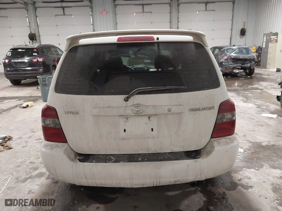 2007 Toyota Highlander with VIN JTEGD21AX70165811, listed as a IAAI auction lot 41582884 with 216,497 mi miles. Bid and sale history available at carsss.com. Image 16.