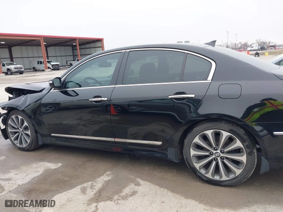 2013 Hyundai Genesis 5.0L R-Spec with VIN KMHGC4DH5DU256092, listed as a IAAI auction lot 41554850 with 163,573 mi miles. Bid and sale history available at carsss.com. Image 14.