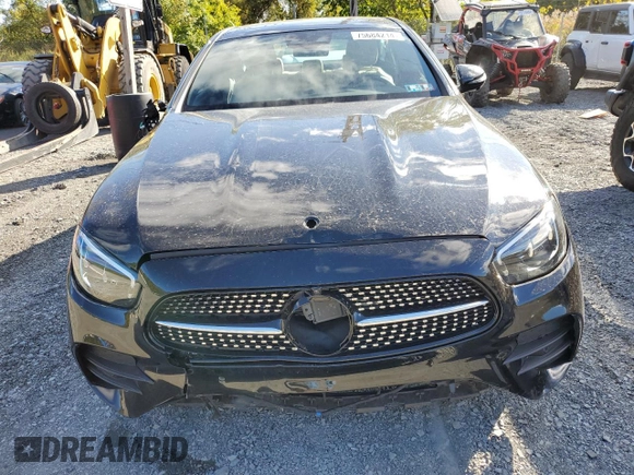2023 Mercedes-Benz E 350 with VIN W1KZF8EB5PB132464, listed as a Copart auction lot 44627685 with 2,776 mi miles and Salvage Title. Bid and sale history available at DreamBid. Image 5.
