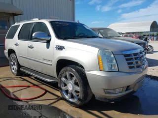 2007 Cadillac Escalade with VIN 1GYFK63867R136769, listed as a IAAI auction lot 42680374 with 178,821 mi miles and . Bid and sale history available at DreamBid. Image 1.