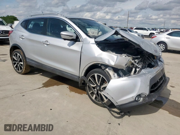 2017 Nissan Rogue SL with VIN JN1BJ1CP7HW030225, listed as a Copart auction lot 60650115 with 64,162 mi miles and Salvage title. Bid and sale history available at DreamBid. Image 4.