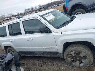 2016 Jeep Patriot High Altitude Edition with VIN 1C4NJRFB9GD808902, listed as a IAAI auction lot 41919059 with 123,265 mi miles. Bid and sale history available at carsss.com. Image 13.