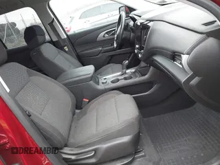 2018 Chevrolet Traverse LT Cloth with VIN 1GNERGKW9JJ235103, listed as a IAAI auction lot 41944025 with 79,224 mi miles. Bid and sale history available at carsss.com. Image 5.
