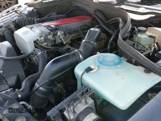 2000 Mercedes-Benz C 230 Kompressor с VIN WDBHA24G7YA828019, выставлен на аукционе IAAI как лот 42918394 с пробегом 200 644 миль миль и . История ставок и продаж доступна на DreamBid. Изображение 20.