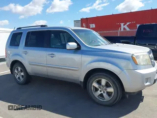 2011 Honda Pilot EX-L with VIN 5FNYF4H53BB020479, listed as a IAAI auction lot 42004774 with 248,153 mi miles. Bid and sale history available at carsss.com. Image 13.