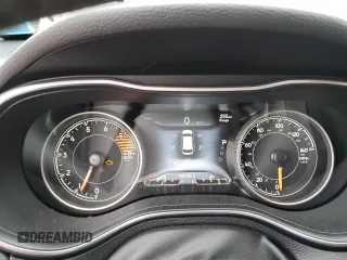 2019 Jeep Cherokee Limited with VIN 1C4PJMDX5KD282058, listed as a Copart auction lot 61359345 with 65,347 mi miles and Salvage title. Bid and sale history available at DreamBid. Image 9.