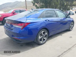 2023 Hyundai Elantra SEL z VIN KMHLS4AG4PU427318, wystawiony jako IAAI lot #42052082 z przebiegiem 33 090 mil mil oraz . Historia ofert i sprzedaży dostępna na DreamBid. Obrazek 4.