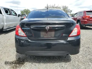 2017 Nissan Versa S z VIN 3N1CN7AP5HL865888, wystawiony jako Copart lot #60886965 z przebiegiem 127 727 mil mil oraz Szkoda całkowita • Salvage title. Historia ofert i sprzedaży dostępna na DreamBid. Obrazek 6.