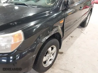 2008 Honda Pilot EX-L with VIN 5FNYF28508B018010, listed as a IAAI auction lot 41545096 with 235,798 mi miles. Bid and sale history available at carsss.com. Image 6.