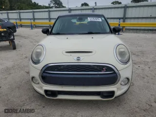2015 MINI Cooper Hardtop 4 Door S with VIN WMWXU3C59F2B56806, listed as a Copart auction lot 52383055 with 147,817 mi miles and Salvage Title. Bid and sale history available at carsss.com. Image 5.