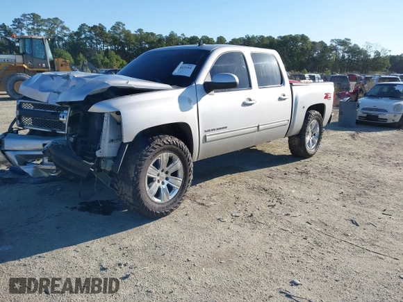 2011 Chevrolet Silverado 1500 LTZ with VIN 3GCPKTE37BG199091, listed as a IAAI auction lot 41843184 with 171,634 mi miles and . Bid and sale history available at DreamBid. Image 17.