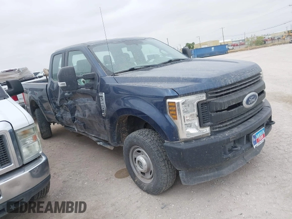 2018 Ford F-250 XL with VIN 1FT7X2B68JEB42589, listed as a IAAI auction lot 42105402 with 295,044 mi miles and . Bid and sale history available at DreamBid. Image 12.