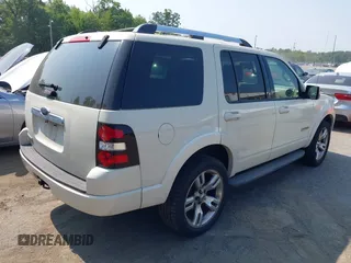 2008 Ford Explorer Limited with VIN 1FMEU65E78UB24266, listed as a IAAI auction lot 42425609 with 165,073 mi miles and . Bid and sale history available at DreamBid. Image 4.