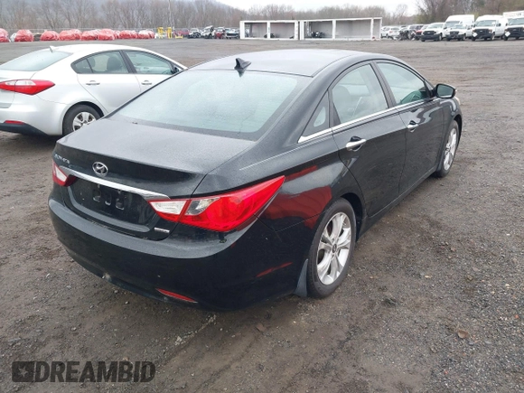 2011 Hyundai Sonata SE with VIN 5NPEC4AC7BH132191, listed as a IAAI auction lot 42027287 with 152,418 mi miles. Bid and sale history available at carsss.com. Image 4.