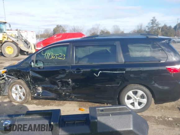 2018 Toyota Sienna LE Auto Access Seat с VIN 5TDKZ3DC8JS911678, выставлен на аукционе IAAI как лот 41136523 с пробегом 105 896 миль миль и . История ставок и продаж доступна на DreamBid. Изображение 14.