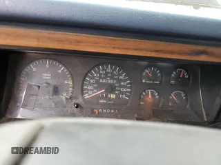 1994 Dodge Dakota z VIN 1B7GL23Y6RS567236, wystawiony jako Copart lot #71596824 z przebiegiem 237 957 mil mil oraz Szkody całkowita. Historia ofert i sprzedaży dostępna na DreamBid. Obrazek 9.