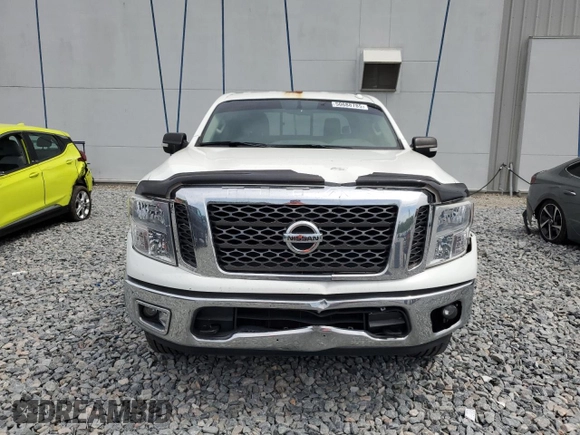 2017 Nissan Titan SV z VIN 1N6AA1EJ2HN570490, wystawiony jako Copart lot #50688785 z przebiegiem 122 817 mil mil oraz Szkoda całkowita • Salvage title. Historia ofert i sprzedaży dostępna na DreamBid. Obrazek 5.