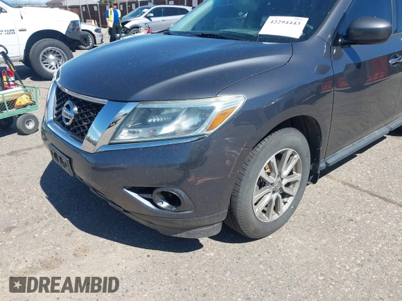 2014 Nissan Pathfinder SL z VIN 5N1AR2MM9EC714794, wystawiony jako IAAI lot #42294443 z przebiegiem 162 213 mil mil oraz . Historia ofert i sprzedaży dostępna na DreamBid. Obrazek 6.