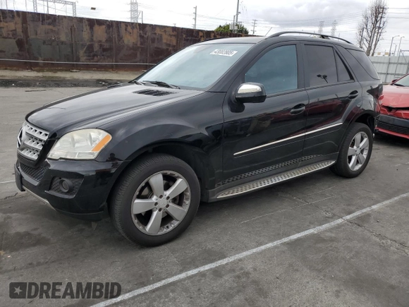 2009 Mercedes-Benz M 3.5L with VIN 4JGBB56E89A524440, listed as a Copart auction lot 43082805 with 185,084 mi miles and Salvage Title. Bid and sale history available at carsss.com. Image 1.