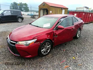 2017 Toyota Camry XLE z VIN 4T1BF1FK9HU699893, wystawiony jako IAAI lot #33158588 z przebiegiem 139 476 mil mil oraz . Historia ofert i sprzedaży dostępna na DreamBid. Obrazek 2.