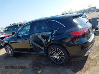 2024 Mercedes-Benz GLC 300 z VIN W1NKM4HB2RF190431, wystawiony jako IAAI lot #41859830 z przebiegiem 7 259 mil mil oraz . Historia ofert i sprzedaży dostępna na DreamBid. Obrazek 14.