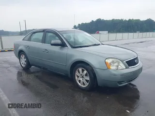 2005 Ford Five Hundred SE с VIN 1FAFP23105G144772, выставлен на аукционе IAAI как лот 42490402 с пробегом 122 291 миль миль и . История ставок и продаж доступна на DreamBid. Изображение 1.