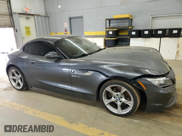 2015 BMW Z4 sDrive28i with VIN WBALL5C52FP557059, listed as a Copart auction lot 71438184 with Not provided miles and Salvage title. Bid and sale history available at DreamBid. Image 4.