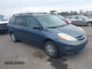 2007 Toyota Sienna CE with VIN 5TDZK23CX7S056893, listed as a IAAI auction lot 41838009 with 284,483 mi miles. Bid and sale history available at carsss.com. Image 1.