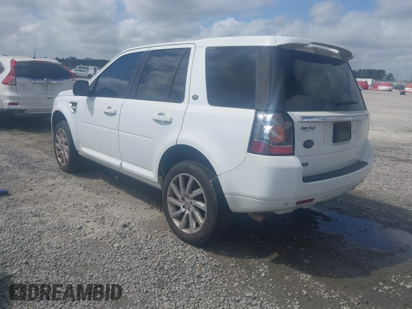2013 Land Rover LR2 z VIN SALFR2BG3DH359509, wystawiony jako IAAI lot #41947602 z przebiegiem 144 411 mil mil oraz . Historia ofert i sprzedaży dostępna na DreamBid. Obrazek 3.