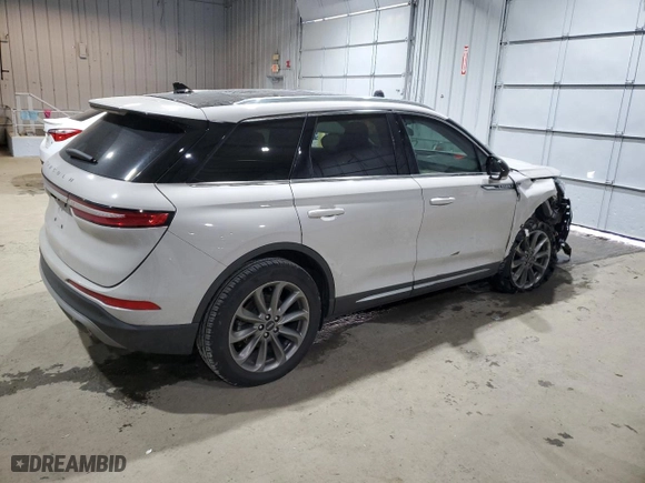 2022 Lincoln Corsair Standard with VIN 5LMCJ1D98NUL26579, listed as a Copart auction lot 83332204 with 31,279 mi miles and Salvage Title. Bid and sale history available at carsss.com. Image 3.