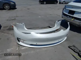 2020 Tesla Model 3 Long Range z VIN 5YJ3E1EB7LF628030, wystawiony jako IAAI lot #42357277 z przebiegiem 82 379 mil mil oraz . Historia ofert i sprzedaży dostępna na DreamBid. Obrazek 11.