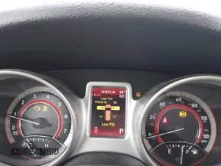 2017 Dodge Journey SXT с VIN 3C4PDCBG1HT571428, выставлен на аукционе IAAI как лот 42342823 с пробегом 181 813 миль миль и . История ставок и продаж доступна на DreamBid. Изображение 7.