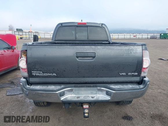 2015 Toyota Tacoma with VIN 3TMMU4FN0FM085444, listed as a IAAI auction lot 41388229 with 139,802 mi miles and . Bid and sale history available at DreamBid. Image 17.