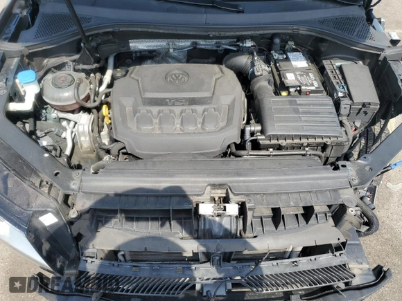 2018 Volkswagen Tiguan SEL with VIN 3VV2B7AX8JM154396, listed as a Copart auction lot 60984075 with 67,237 mi miles and Salvage title. Bid and sale history available at DreamBid. Image 12.