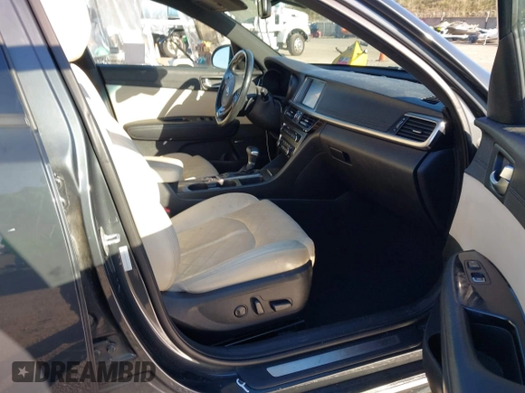 2016 Kia Optima SXL Turbo with VIN 5XXGV4L2XGG051938, listed as a IAAI auction lot 41400484 with 114,722 mi miles. Bid and sale history available at carsss.com. Image 5.