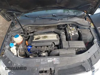 2008 Volkswagen Passat Komfort with VIN WVWXK73C58E234589, listed as a IAAI auction lot 42534711 with 156,519 mi miles and . Bid and sale history available at DreamBid. Image 10.