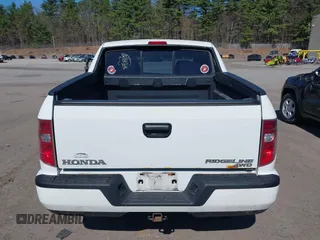 2009 Honda Ridgeline RT with VIN 5FPYK16269B109807, listed as a IAAI auction lot 42056354 with Not Provided miles. Bid and sale history available at carsss.com. Image 16.