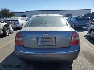 2003 Volkswagen Passat GLX with VIN WVWRH63B43P342403, listed as a Copart auction lot 76988364 with 156,002 mi miles and Salvage Title. Bid and sale history available at carsss.com. Image 6.